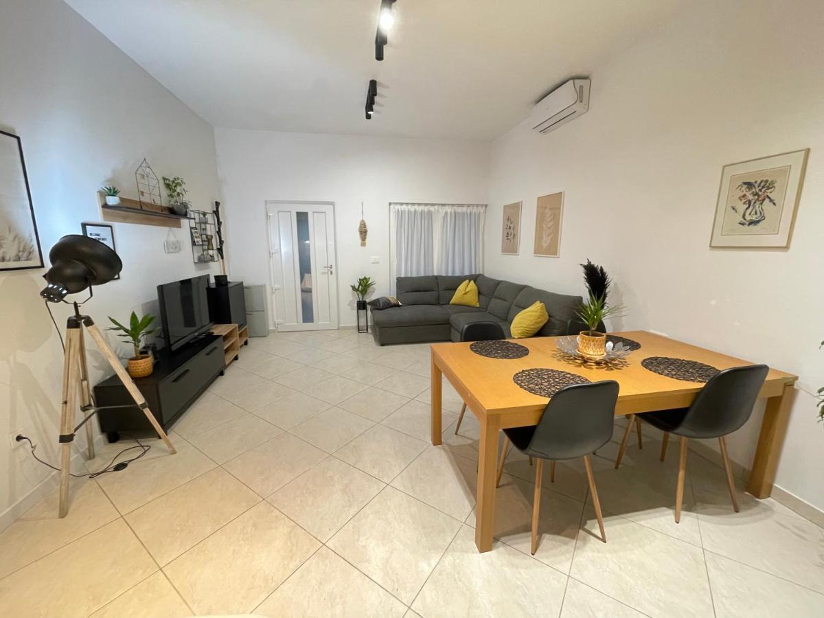 House Runa Porec Luaran gambar