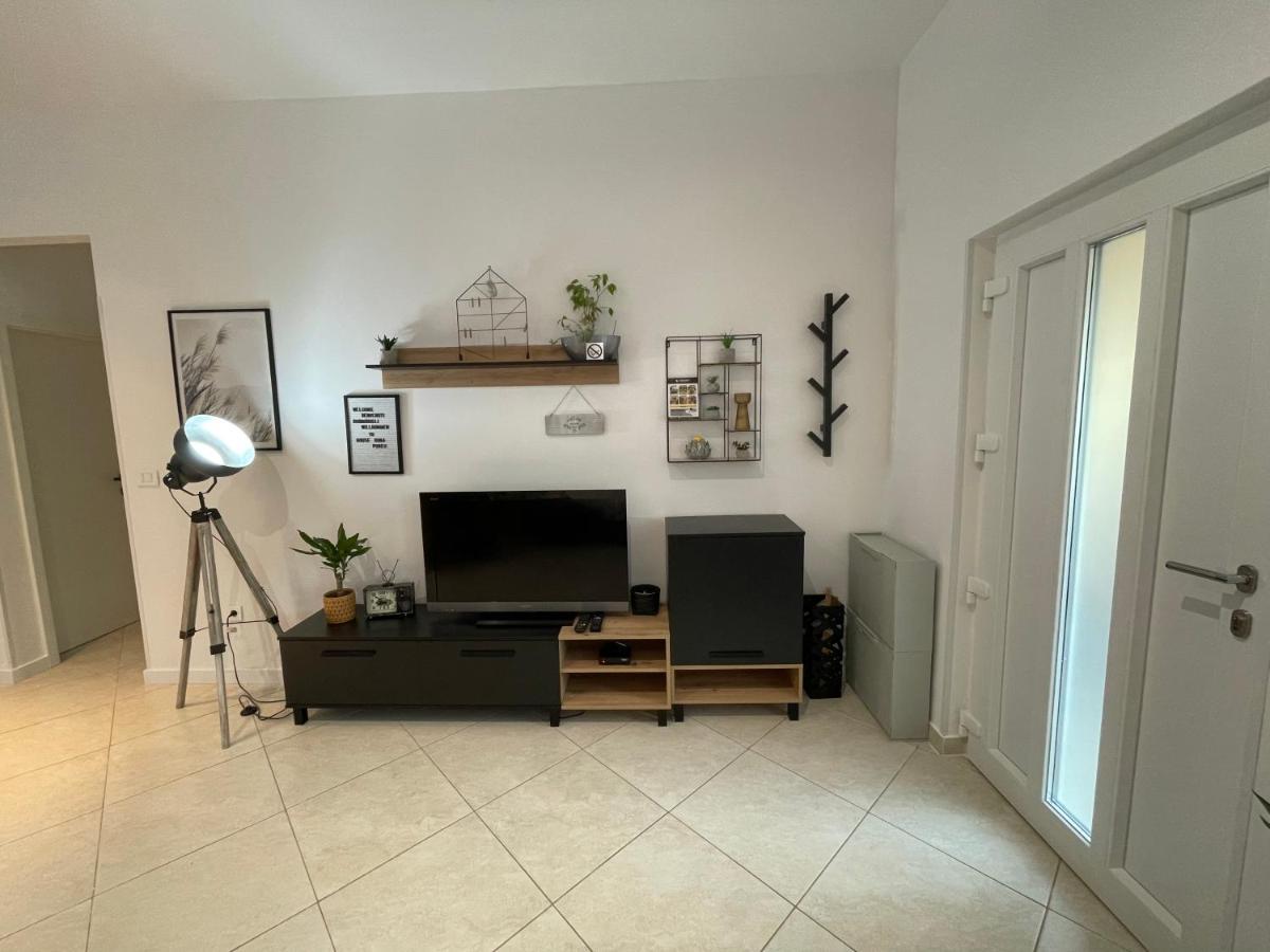 House Runa Porec Luaran gambar